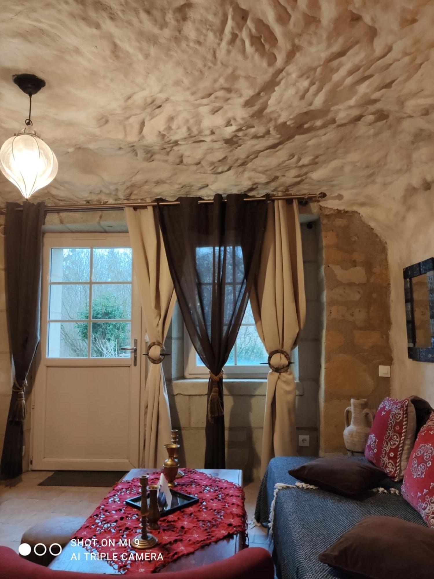 Troglodelice Bed & Breakfast Azay-le-Rideau Bagian luar foto