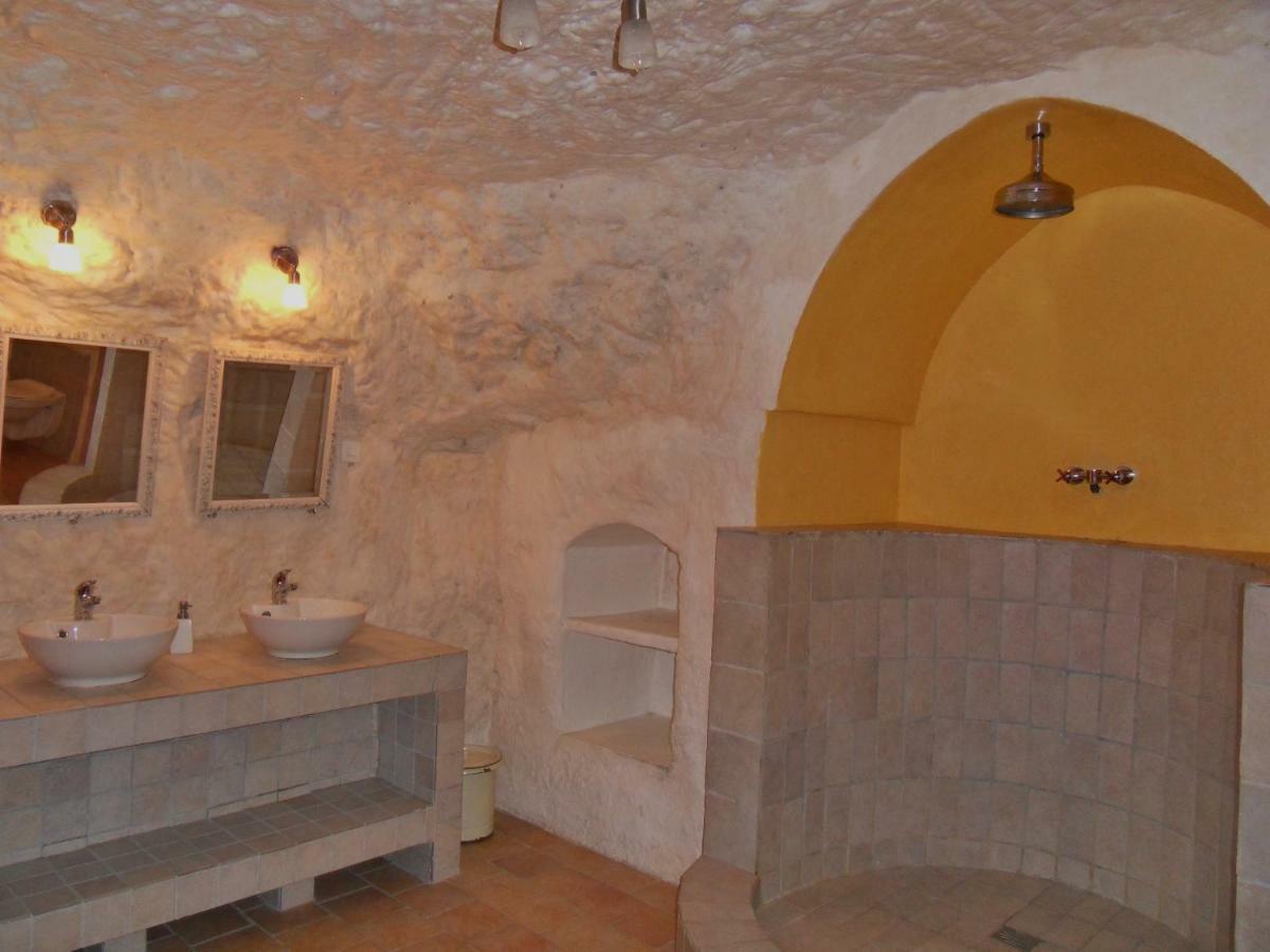 Troglodelice Bed & Breakfast Azay-le-Rideau Bagian luar foto
