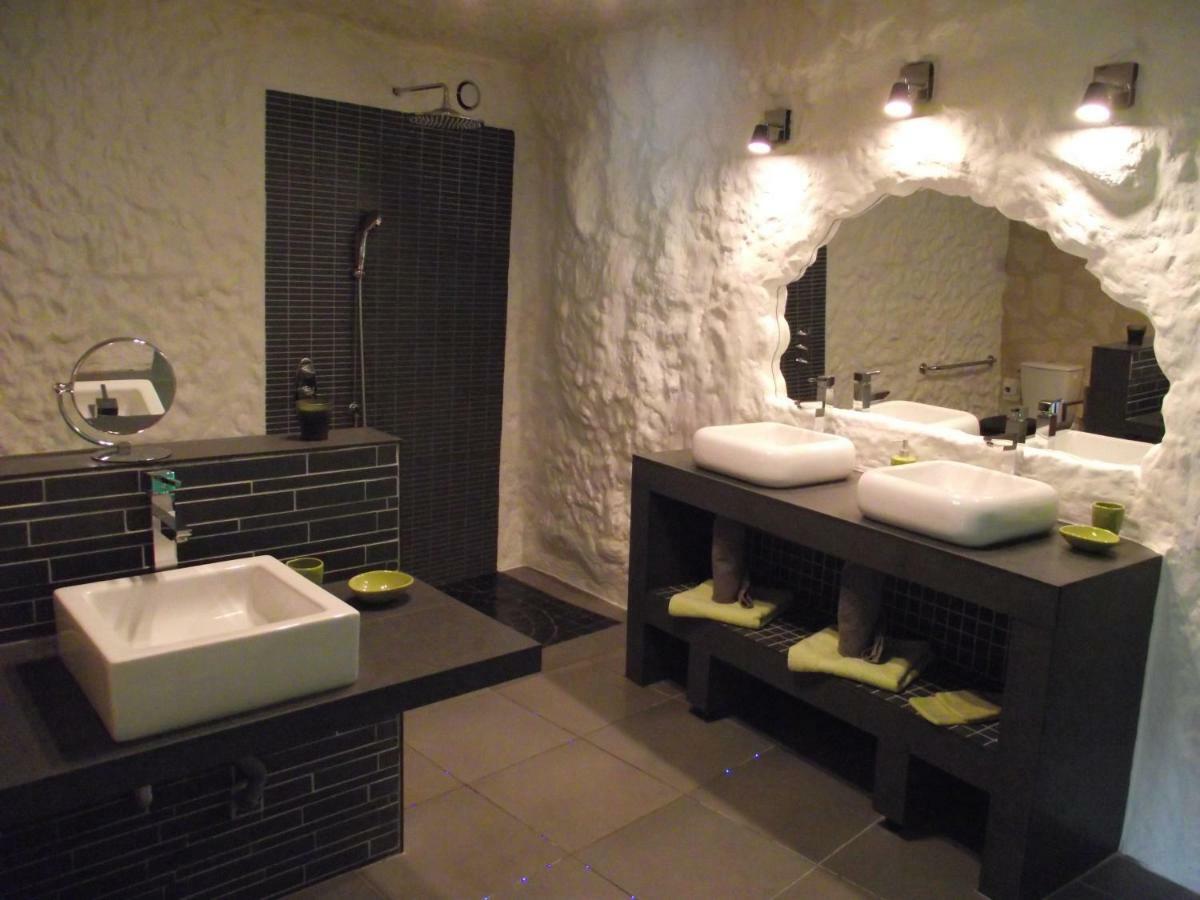 Troglodelice Bed & Breakfast Azay-le-Rideau Bagian luar foto